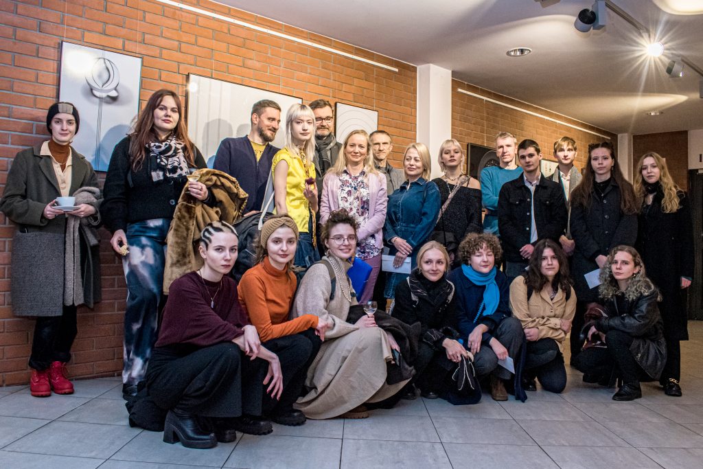 Jury wraz ze zwycięzcami.